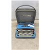 Image 1 : Webster XL-5000 Portable Typewriter with Tabulator and Carrying Case