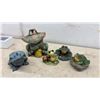 Image 7 : Anne Geddes Babies in Terracotta Pots Photographic Print, 11 × 19” Christmas Window Clings, Frogs