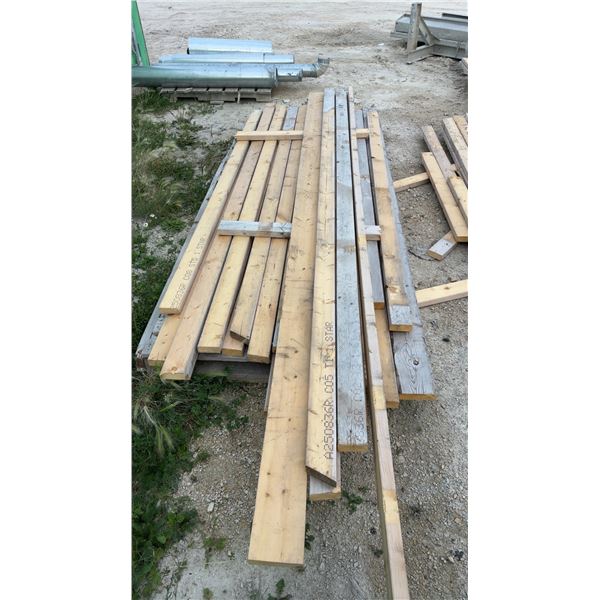 25Pcs of 8ft 2 × 4s