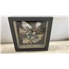 Image 6 : Set of 3 Decorative Framed Shadow Boxes With Brooch, Feather, and Metallic Ornaments, Largest