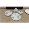 Image 12 : 22 Pieces Federal / Fire-King Golden Bamboo Milk Glass Dinnerware Set, Plates, Bowls, Cups