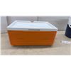 Image 2 : Coleman Party Stacker Cooler, 7.5 L, Holds 24 Cans and Coleman Insulated Beverage Jug with Spigot