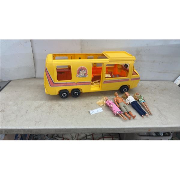 1976 Mattel Barbie Star Traveler RV Camper in Yellow With Three Barbie Dolls and Ken Doll