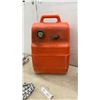 Image 3 : Scepter 6.6 Gallon Marine Fuel Tank, Essence 5.3 Gallon Gas Can, and Approximately 50ft Boat Rope