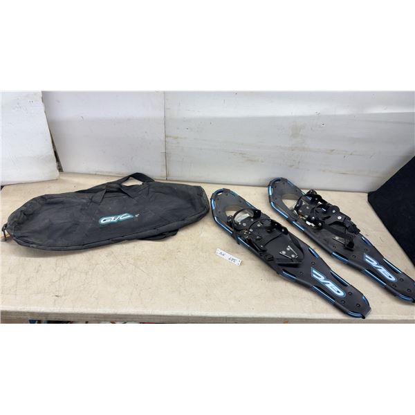 GVC 30” Snowshoes with Blue Aluminum Frames and Carrying Bag