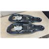 Image 4 : GVC 30” Snowshoes with Blue Aluminum Frames and Carrying Bag