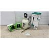 Image 1 : Roundup Green Cross Multi-Purpose 1 Gallon Sprayer and 2 Expert Gardener Square Pattern Sprinklers