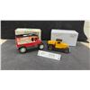 Image 2 : 1920 International Truck Bank and 1928 Chevrolet 1/2 Ton Pickup Diecast