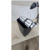 Image 4 : Office Companion SC-1095 Shredder and Black Desk Lamp