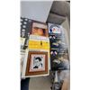 Image 4 : 70 Large Lot of Vintage Vinyl Records: Vera Lynn, Julie Andrews, Jose Feliciano