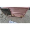 Image 5 : RCA Victor Pink Clock Radio and Power Cord, Model 224