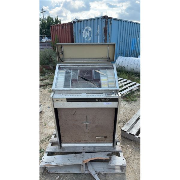 Rock-Ola Starlet Jukebox, Model 429, with Broken Glass For Parts or Repair