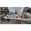 Image 1 : Vintage Toys and Collectibles: Jigsaw Puzzles, Cribbage Board, Baseball, Figurines