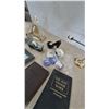 Image 4 : Adjustable Magnifying Glass, Pyramid Clock, High Heel Shoe, 3 Tape Dispensers, Calculator, 3 Books