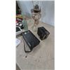 Image 3 : Vintage Radios, Cameras, and Oil Lamp Lot