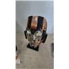 Image 5 : Assorted Decor: Metal Eagle Sculpture, Penguin Figurine, Stone Mask