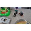 Image 3 : Vintage Toys and Collectibles: Vertical Rotatory Flying-Car Merry-Go-Round, Charlie Shavers