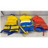 Image 2 : Garmin LiveBuoy-Boy, Fluid Challenger, and Unbranded Children's Personal Flotation Devices, Lot of