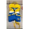 Image 5 : Garmin LiveBuoy-Boy, Fluid Challenger, and Unbranded Children's Personal Flotation Devices, Lot of