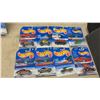 Image 2 : 30 Hot Wheels Die-Cast Cars, Porsche Carrera, Corvette, Dodge Charger Daytona, VW and More