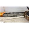Image 5 : Stihl MS 290 Gas-Powered Chainsaw With 16” Guide Bar, 5 Spare Chains