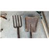 Image 2 : Scoop Shovel, Four-Tine Digging Fork, Leaf Rake, and Two Hoes with Wooden Handles