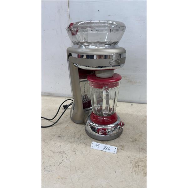Margaritaville DM0700 Bahamas Frozen Concoction Maker with Shave-n-Blend Function