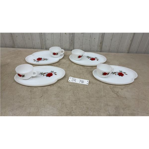 Set of 4 Mid Century Modern Tea Cups and Dainty Plate Saucers
