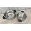 Image 6 : Assorted Cooking Pots with Lids, Acrylic Ice Bucket, and Wonka Christmas Mould Tray