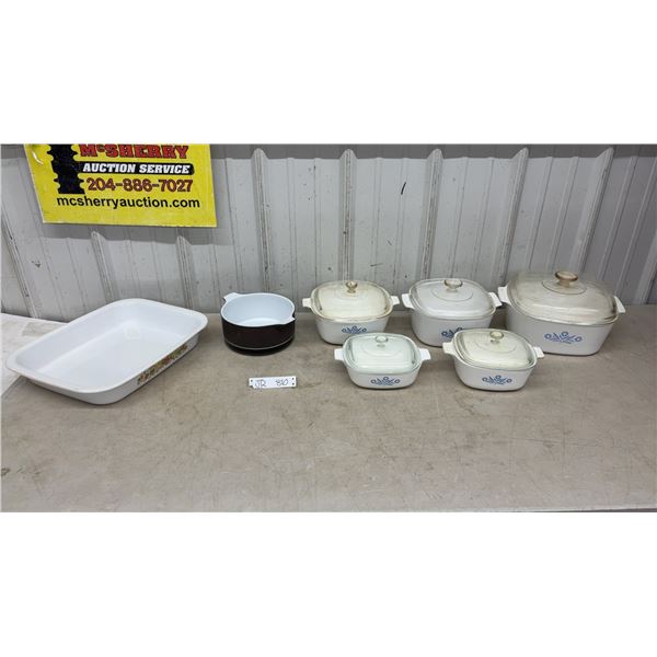 Large and Medium Assorted Vintage Pyrex Dishes, and Corning ware