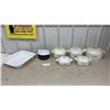 Image 1 : Large and Medium Assorted Vintage Pyrex Dishes, and Corning ware