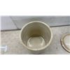 Image 5 : Medalta Potteries Ltd. 6 Gallon Imperial Stoneware Crock With Lid, Medicine Hat, Alberta