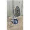 Image 6 : Conair Turbo ExtremeSteam 2-in-1 Steamer and Iron with Gentle Temp