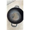 Image 3 : Tramontina 3-Piece Pre-Seasoned Cast Iron Set, 11” Tawa and 7-Quart Covered Kadai