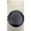 Image 4 : Tramontina 3-Piece Pre-Seasoned Cast Iron Set, 11” Tawa and 7-Quart Covered Kadai
