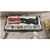 Image 7 : Hacksaw, Leather Tool Belts, Staple Guns, Gear Pullers, Hardware