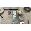 Image 8 : Hacksaw, Leather Tool Belts, Staple Guns, Gear Pullers, Hardware