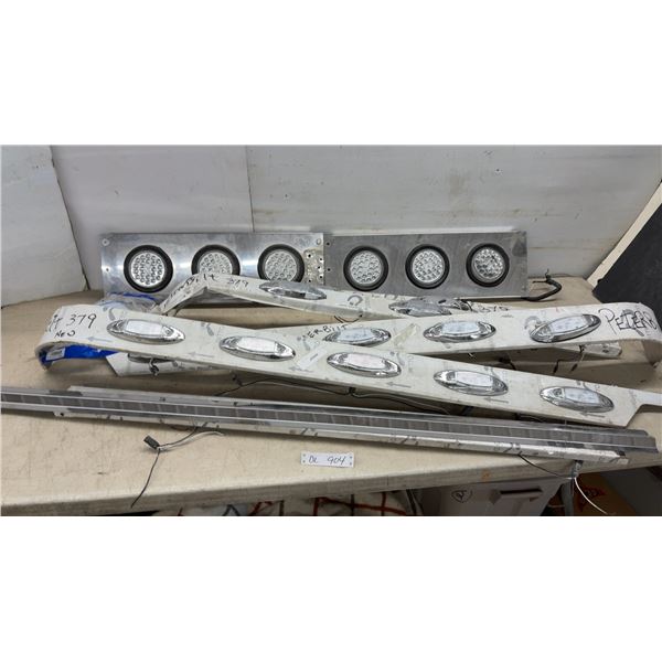 Peterbilt 379 LED Light Bars and Trim, Stainless Panels with 4” Round and Oval Markers