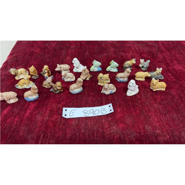 Red Rose Tea Ceramic Animal Figurines