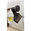 Image 6 : Homelite DX Series Gas-Powered String Trimmer With Loop Handle