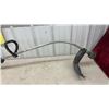 Image 2 : Weed Eater FeatherLite FL20 Gas String Trimmer, 20cc Engine, 15” Cutting Path