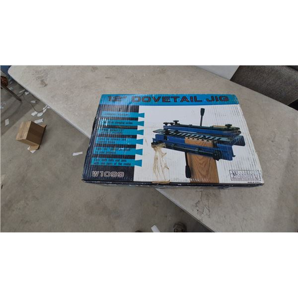 Woodstock International 12” Dovetail Jig W1099 with Operating Manual