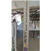 Image 5 : Roberts Smoothedge Agrippe Tapis and Spectrum Folding Door, 32” x 80” Oak/Chêne