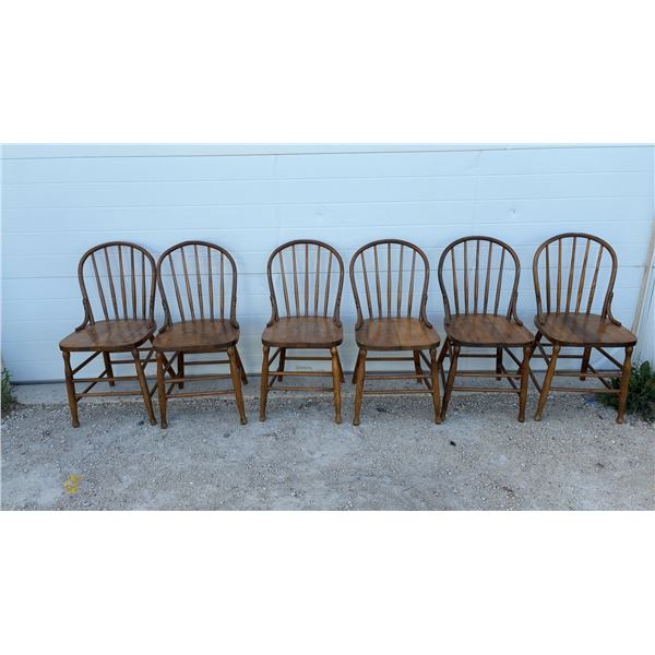 Set of 6 Antique Windsor Style Bow-Back Spindle Wooden Dining Chairs