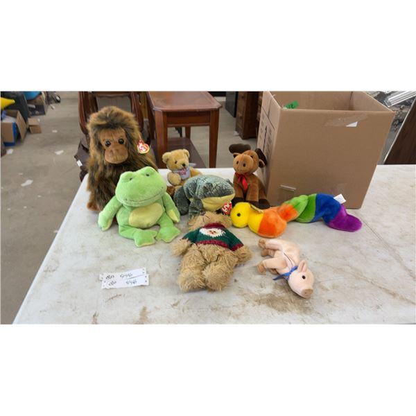 8 Ty Beanie Babies Monkey, Alligator, Moose and Caterpillar with