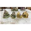 Image 8 : Four Lilliput Lane Miniature Cottages with COA’s, Two Quartz Clock Houses and Christmas Toy Store