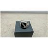 Image 7 : 6 Fashion Mens Rings, Gold and Silver Tone Bands, Signet and Fashion Styles