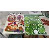 Image 5 : Classic Window Cling Sheets, Merry Christmas Sign, Ceramic Christmas Village
