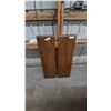 Image 6 : Oak Oval Dining Table and Two Leaves