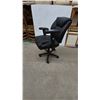Image 2 : Black Leatherette Office Chair with Adjustable Arms and Base